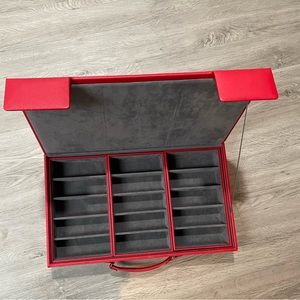 NWOT - Beautiful Red Case